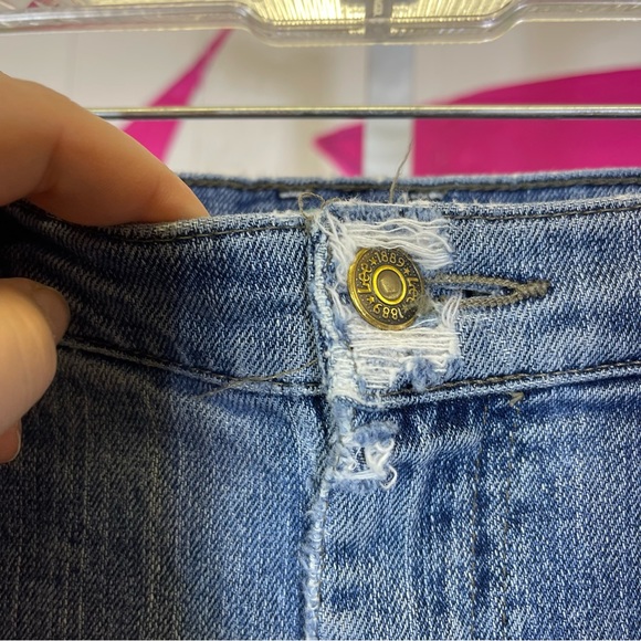 Vintage Distressed Lee Jeans. Size 6Short. Hemmed. Excellent Distressed cond! - Picture 3 of 7